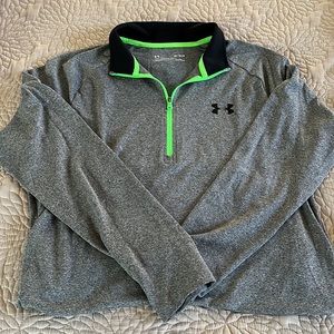 EUC Underarmour Heat gear  1/4 zip pullover top